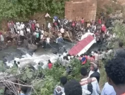 Truk Penuh Penumpang Terjun ke Sungai di Addis Ababa Ethiopia, 71 Tewas