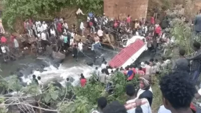 Truk Penuh Penumpang Terjun ke Sungai di Addis Ababa Ethiopia, 71 Tewas