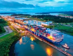 Tarif Terlalu Mahal, Donald Trump Ancam Ambil Kendali Terusan Panama