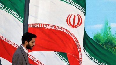 Setelah 2 Tahun, Iran Buka Blokir Google dan WhatsApp