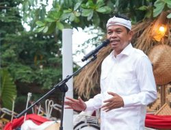 Dedi Mulyadi Tantang Bupati dan Walikota se-Jabar Tak Pakai Mobil Dinas Selama Sekolah Masih Jelek