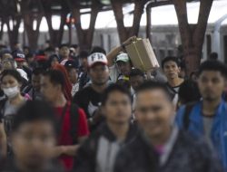 Menhub Dudy Purwagandhi Usul THR Cair Lebih Cepat, Antisipasi Mudik Lebaran