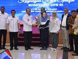 Dewi Asmara Pimpin Rombongan Komisi XIII DPR RI Kunjungi Kantor Imigrasi Bandung