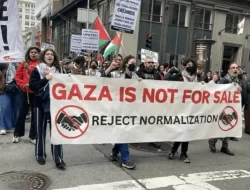 Ribuan Warga AS Turun Ke Jalan Protes Kebijakan Trump, ‘Gaza is Not For Sale’!