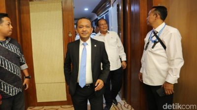 Menteri ESDM, Bahlil Lahadalia Pastikan RI Tak Keluar Paris Agreement: Nggak Ada!