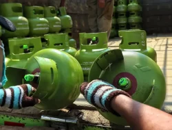 Menteri ESDM, Bahlil Lahadalia Usulkan UMKM Dapat Alokasi Khusus LPG 3 Kg