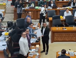 Menteri ESDM Bahlil Lahadalia Perjuangkan Pengesahan RUU Minerba: Ini Jihad Konstitusi!