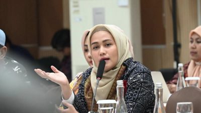 Karmila Sari: Dewan Pendidikan Itu Harus Dinikahi dan Dinafkahi Oleh Pemerintah
