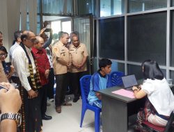 Pangkas Jarak Dengan Rakyat, Gubernur Melki Laka Lena Siapkan ‘Meja Rakyat’ dan Sekretariat ‘Ayo Bangun NTT’