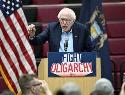 Bernie Sanders Desak Pemerintah AS Setop Beri Bantuan Militer ke Israel