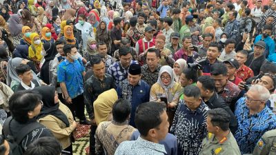 Ria Norsan Siap Pasang Badan Bela Guru dan TU Honorer di Kalbar