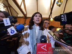 Menkomdigi Meutya Hafid Pastikan Iphone 16 Kantongi Sertifikat Postel, Bakal Beredar Dalam Waktu Dekat