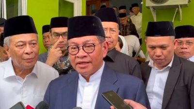 Pramono Anung: Ada Belasan Ribu Ijazah Masih Tertahan di Sekolah Jakarta