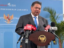 Menko Airlangga Terbang ke AS, Siap Negosiasi Tarif Baru Impor Dengan Trump