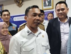 Mendukbangga Wihaji Ingatkan Bahaya 8 Jam Hp di Tangan Anak