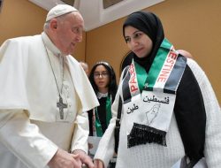 Hamas Puji Paus Fransiskus, Mahmud Abbas Sebut Beliau Sahabat Setia Palestina