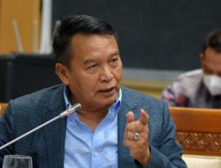 Tentara Masuk Kampus, TB Hasanuddin Ingatkan Perguruan Tinggi Bukan Medan Pertempuran