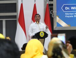 Wihaji Urus Kartu Lansia, Orang Tua di Atas 60 Tahun Dapat Diskon Belanja Hingga Berobat