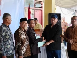 Menteri ATR/BPN, Nusron Wahid Serahkan 811 Sertifikat Tanah Yang Pernah Dirampas Jepang Ke 680 Warga Jogja