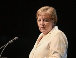 Eks Kanselir Jerman, Angela Merkel Sebut Uni Eropa di Ambang Kehancuran