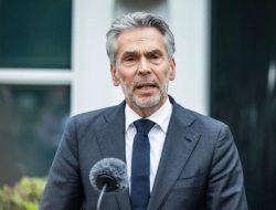 Krisis Politik Belanda: Koalisi Partai Penguasa Bubar, PM Dick Schoof Mundur