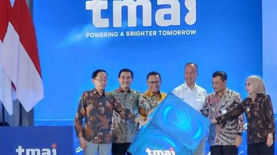 Menperin Agus Gumiwang Resmikan Pabrik Panel Surya Terbesar di Indonesia