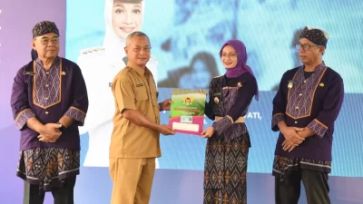 Walikota Vinanda Prameswati Pangkas Jalur Birokrasi, Warga Kediri Cukup Urus KK, KTP dan Akta di Kelurahan