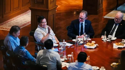 Menko Airlangga Upayakan Bangun Kampus Internasional Lewat Kemitraan Dengan Inggris
