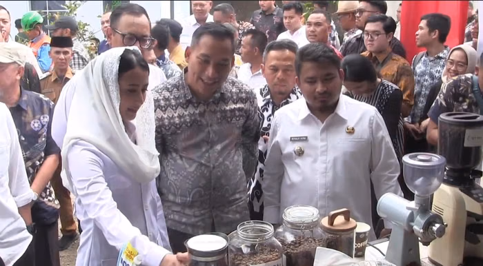 Wamendag Dyah Roro Lepas Ekspor 57,6 Ton Kopi Subang ke Tiongkok