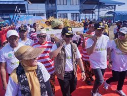 Walikota Pasuruan, Adi Wibowo Berdayakan Masyarakat Lewat Tradisi Petik Laut