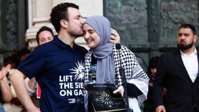 Aktivis AS Pro Palestina Mahmoud Khalil Tuntut Ganti Rugi Trump Rp. 325 Miliar