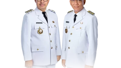 Walikota Yogyakarta Tolak Mobil Dinas Rp. 3 Miliar, Pilih Borong 500 Gerobak Sampah