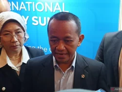 Menteri ESDM, Bahlil Lahadalia Impor Litium Australia Untuk Penuhi Kebutuhan Industri Baterai EV