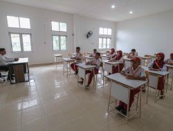 Ratusan Guru Sekolah Rakyat Mundur, Irine Yusiana Curiga Infrastruktur Dasar Belum Mumpuni