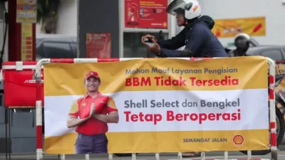 Menteri ESDM, Bahlil Lahadalia Klarifikasi Isu PHK SPBU Swasta: Kuota Impor BBM Sudah Ditambah