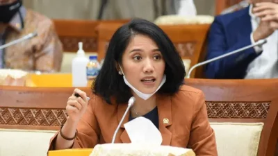 Puteri Komarudin Santer Dikabarkan Jadi Menpora Pengganti Dito Ariotedjo