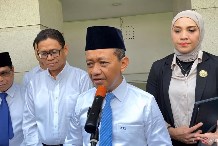 Menteri ESDM, Bahlil Lahadalia Tingkatkan Akses Listrik 5.700 Desa Terpencil di Wilayah 3T