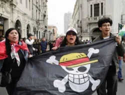 Bendera One Piece Berkibar di Lima: Gen Z Peru Desak Pemerintah Akhiri Tirani Korupsi