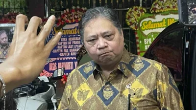 Menko Airlangga Luncurkan Program ‘Siap Kerja’, Jembatani Fresh Graduate ke Dunia Industri