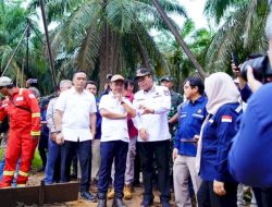 Menteri ESDM Bahlil Lahadalia Tinjau Sumur Minyak Rakyat, Dorong Energi Berkeadilan
