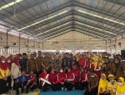 Kunjungi Pabrik Sampoerna Blitar, Sarmuji Dukung Berantas Rokok Ilegal dan Lindungi Industri SKT