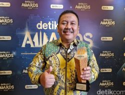 Ali Mufthi Raih detikJatim Awards 2025 Atas Perjuangan Dorong Infrastruktur dan Ekonomi Desa