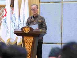 Menperin Agus Gumiwang: Industri Farmasi dan Kosmetik Harus Mandiri dari Bahan Baku Impor