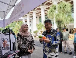 Wagub Jabar Erwan Setiawan Siap Lepas Jersey Persib Untuk Dukung Program Sosial Barbequ