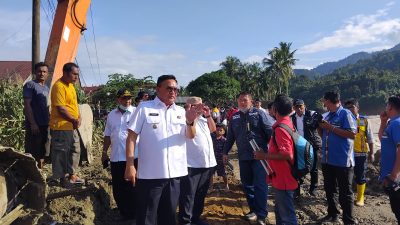 Bupati Salim Fakhry Kerahkan 1000 Warga Gotong Royong Bersihkan Sisa Banjir di Aceh Tenggara