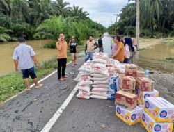 Benny Utama Salurkan Bantuan Satu Ton Beras Untuk Para Korban Banjir di Pasaman Barat