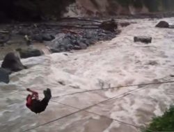 Menteri P2MI Mukhtarudin Beri Santunan Rp. 5 Juta Bagi Pegawai KP2MI Korban Terdampak Bencana Sumatera