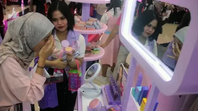 Menteri Maman Abdurrahman Dorong Produk Kosmetik Lokal Tembus Pasar Global