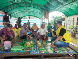 Bambang Heri Purnama Terjang Banjir Antar Langsung Bantuan ke Warga 5 Desa di Kabupaten Banjar