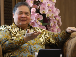 Tekstil hingga Elektronik Terancam Tarif Tinggi AS, Menko Airlangga Segera Ambil Langkah Defensif